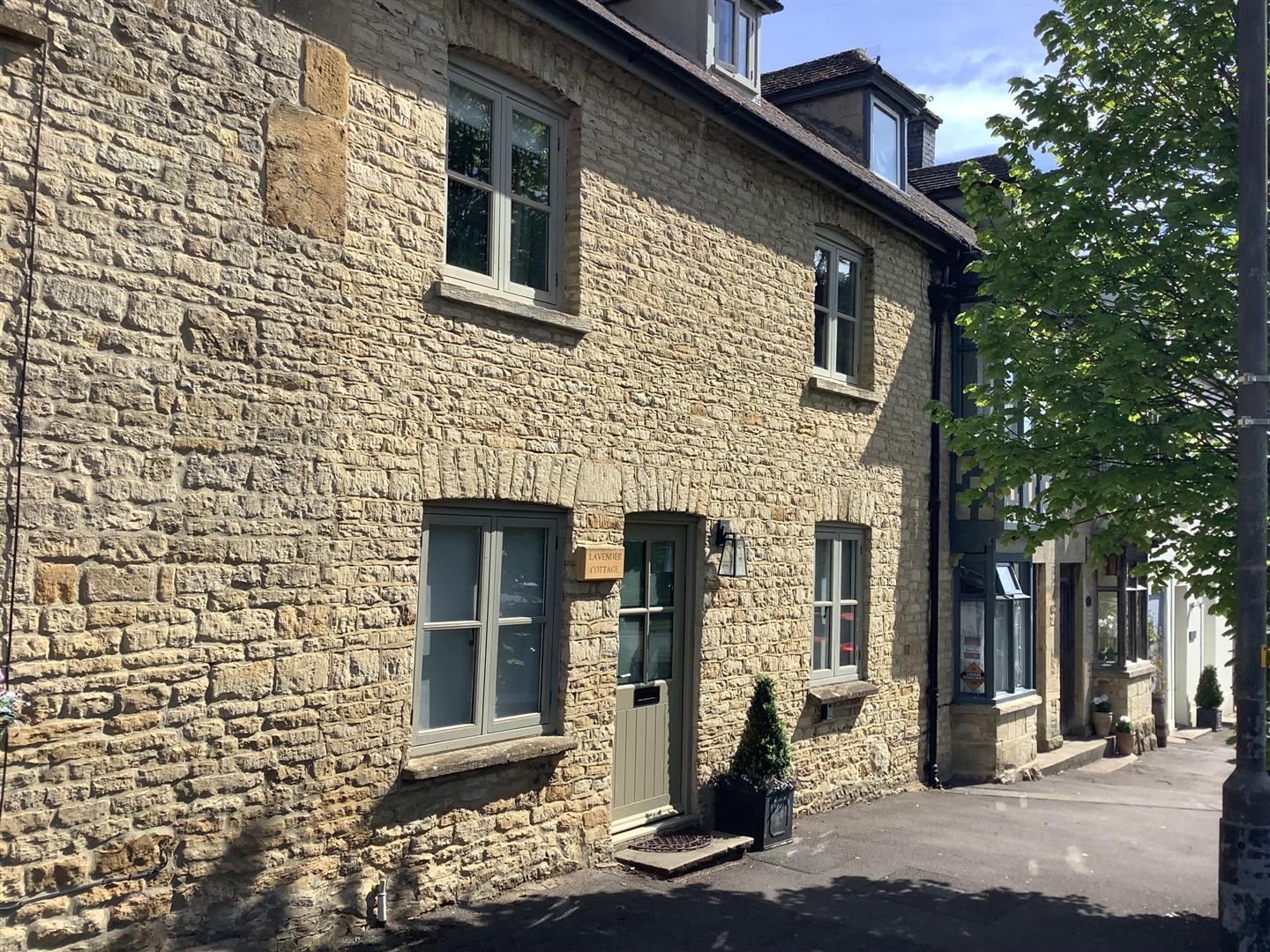 lavender cottage 1.jpg